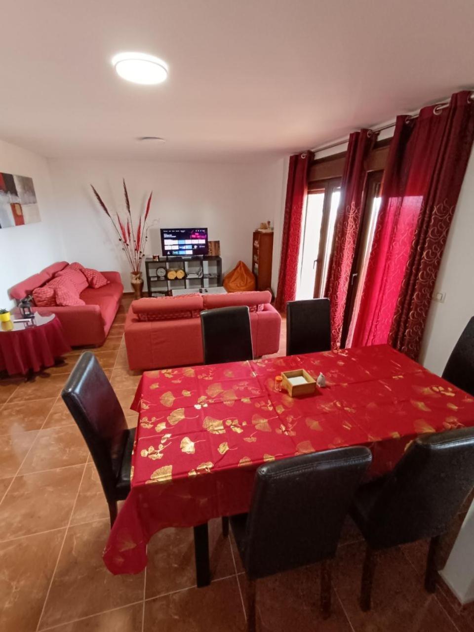 Oasis Inn Pedornes מראה חיצוני תמונה
